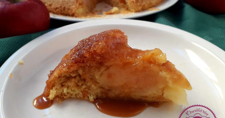 Tort de mere intregi, caramelizate